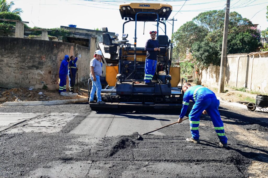 Itaboraí avança com obras de pavimentação em Vila Brasil 166 Itaborai avanca com obras de pavimentacao em Vila Brasil 3