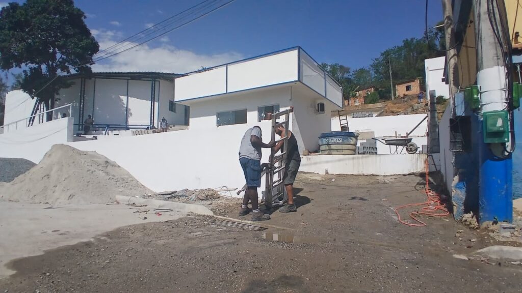 1x CRECHE PEQUENOS HEROIS DIVULGACAO