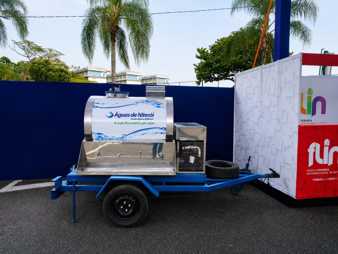 aguas-de-niteroi-disponibiliza-pontos-de-hidratacao-para-os-participantes-da-flin aguas-de-niteroi-disponibiliza-pontos-de-hidratacao-para-os-participantes-da-flin