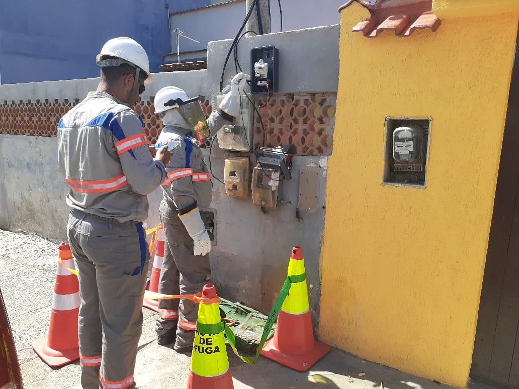 duque-de-caxias-e-sao-goncalo-lideram-ranking-de-furto-de-energia-na-area-de-concessao-da-enel-rio duque-de-caxias-e-sao-goncalo-lideram-ranking-de-furto-de-energia-na-area-de-concessao-da-enel-rio