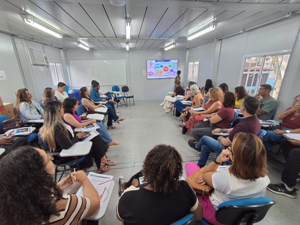 Rio das Ostras avança na implantação da Política Nacional de Educação Permanente em Saúde 162 Encontro reuniu tecnicos gestores e representantes do Conselho Municipal de Saude Foto Divulgacao