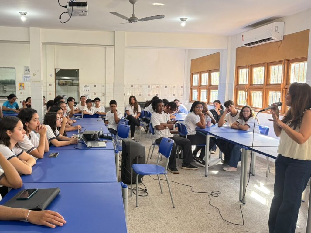 Rio das Ostras promove ciclo de palestras sobre empregabilidade para estudantes 162 Estudantes participam de palestra sobre empregabilidade e mercado de trabalho