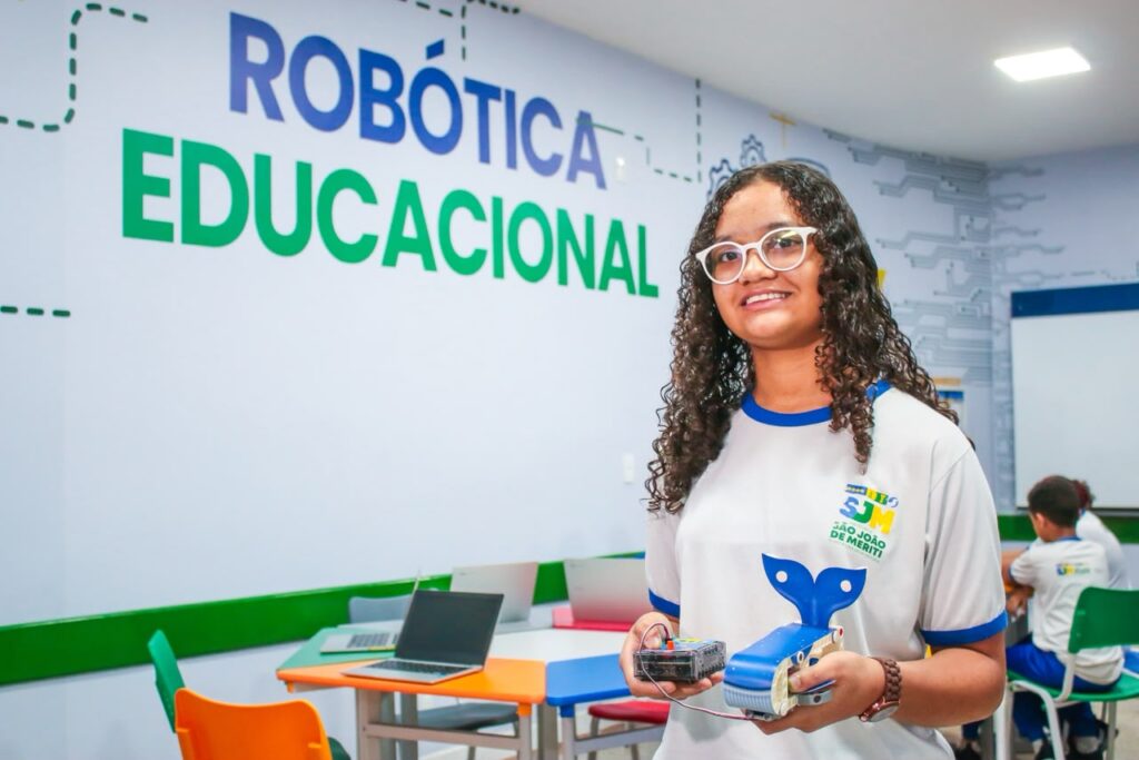 Prefeitura de Meriti inaugura primeira Sala de Robótica e Tecnologia da rede municipal 177 Foto 5 SalaRobotica