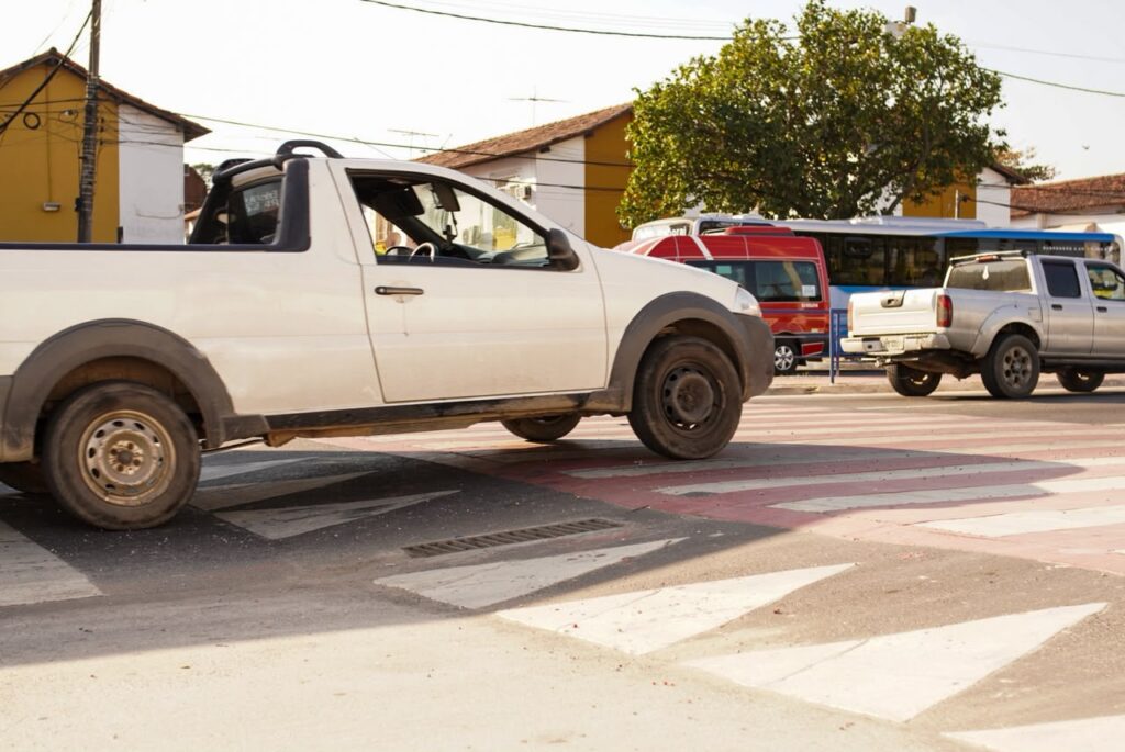 Prefeitura de Itaboraí avança na implantação de lombadas na Avenida 22 de Maio para reforçar a segurança no trânsito 171 Prefeitura de Itaborai avanca na implantacao de lombadas na Avenida 22 de Maio para reforcar a seguranca no transito 4