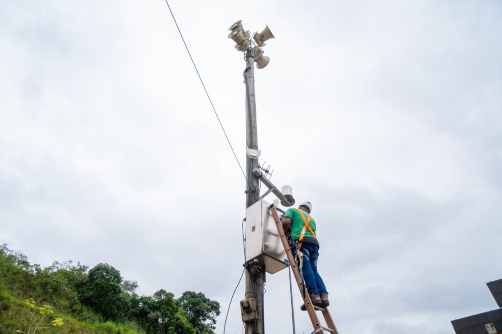 DEFESA CIVIL DE DUQUE DE CAXIAS SE MODERNIZA E AMPLIA AÇÕES PARA GARANTIR MAIS SEGURANÇA À POPULAÇÃO 174 WhatsApp Image 2026 08 14 at 12.39.29