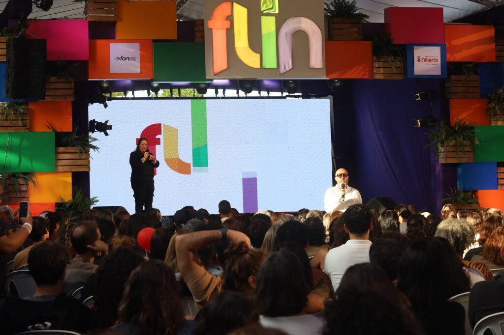Terceiro dia da FLIN 2026 tem palestra de Rodrigo Neves e participação de grandes nomes da cultura contemporânea brasileira 184 WhatsApp Image 2026 08 15 at 16.35.35