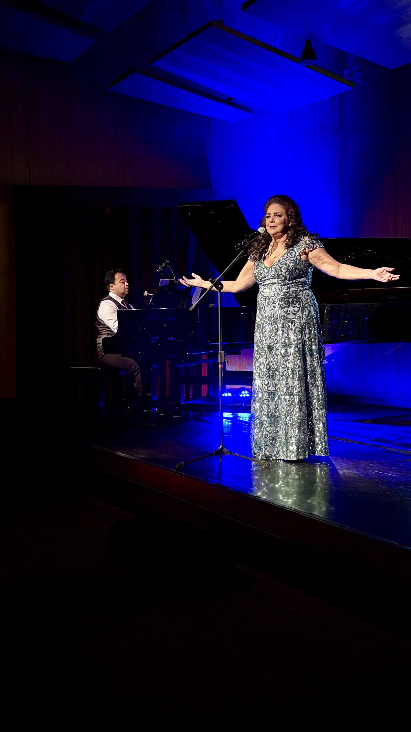 Alice Serrano canta Maysa em Niterói 264 35983 alice serrano canta maysa em niteroi