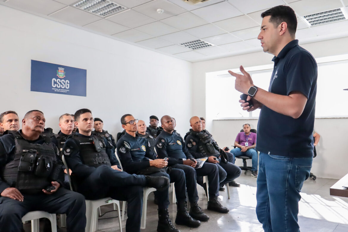 novo-grupamento-armado-da-guarda-faz-treinamento-com-cameras-corporais novo-grupamento-armado-da-guarda-faz-treinamento-com-cameras-corporais