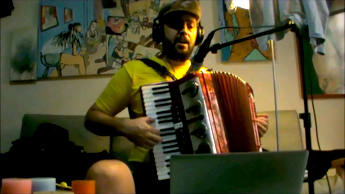 vida-e-obra-de-mario-travassos-ganham-livro-em-lancamento-no-centro-de-artes-uff