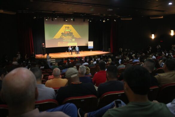 prefeito-rodrigo-neves-destaca-parceria-com-a-uff-e-importancia-da-ciencia-na-construcao-de-politicas-publicas-durante-a-sbpc
