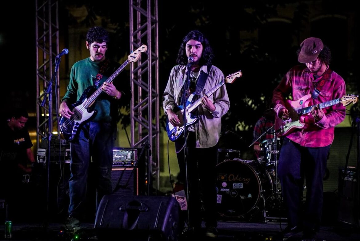 Dia Mundial do Rock é celebrado com shows gratuitos na Praça Marechal Floriano Peixoto