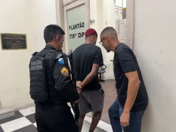 foragido-da-justica-capturado-em-operacao-integrada-em-niteroi foragido-da-justica-capturado-em-operacao-integrada-em-niteroi