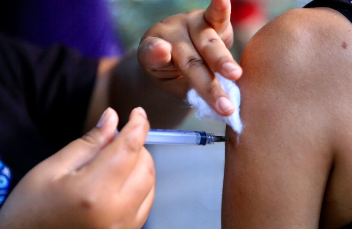 niteroi-realiza-campanha-nacional-de-multivacinacao-para-atualizacao-da-caderneta-de-criancas-e-adolescentes niteroi-realiza-campanha-nacional-de-multivacinacao-para-atualizacao-da-caderneta-de-criancas-e-adolescentes
