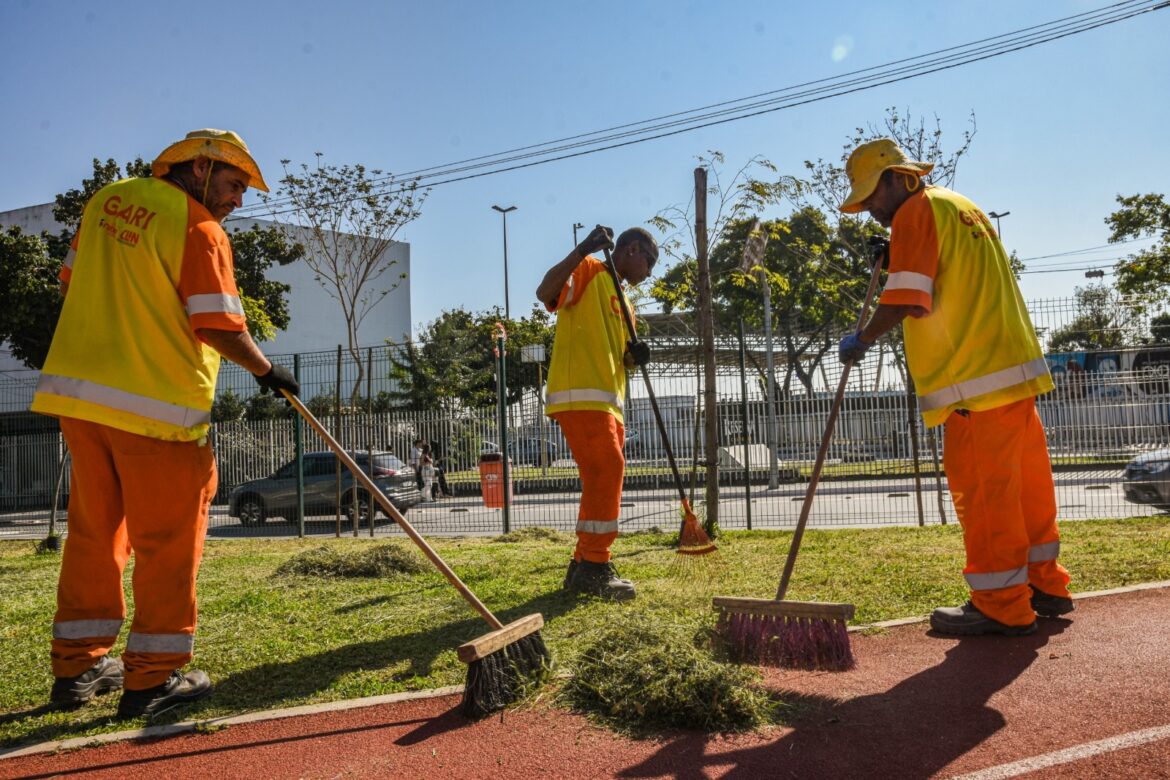 clin-moderniza-uniformes-e-reforca-cuidado-com-a-saude-dos-garis