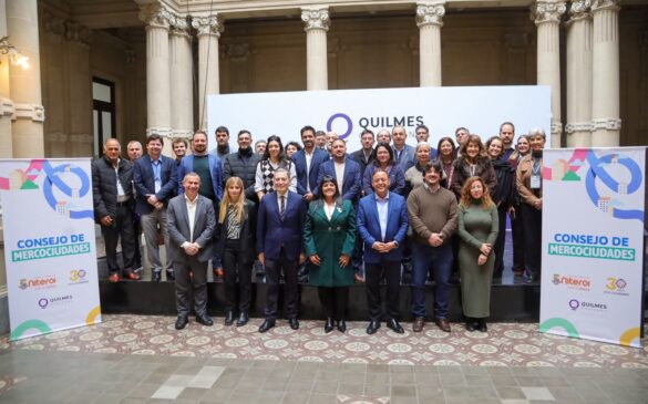 na-argentina,-rodrigo-neves-apresenta-balanco-de-acoes-na-presidencia-da-rede-mercocidades-e-amplia-articulacao-internacional na-argentina,-rodrigo-neves-apresenta-balanco-de-acoes-na-presidencia-da-rede-mercocidades-e-amplia-articulacao-internacional