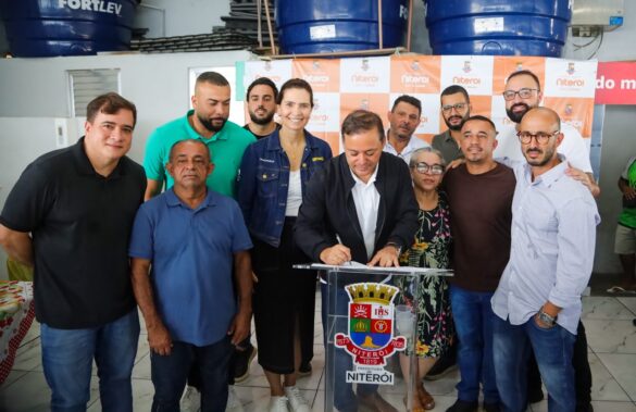 prefeito-rodrigo-neves-visita-preventorio-e-anuncia-novas-obras-para-a-comunidade prefeito-rodrigo-neves-visita-preventorio-e-anuncia-novas-obras-para-a-comunidade