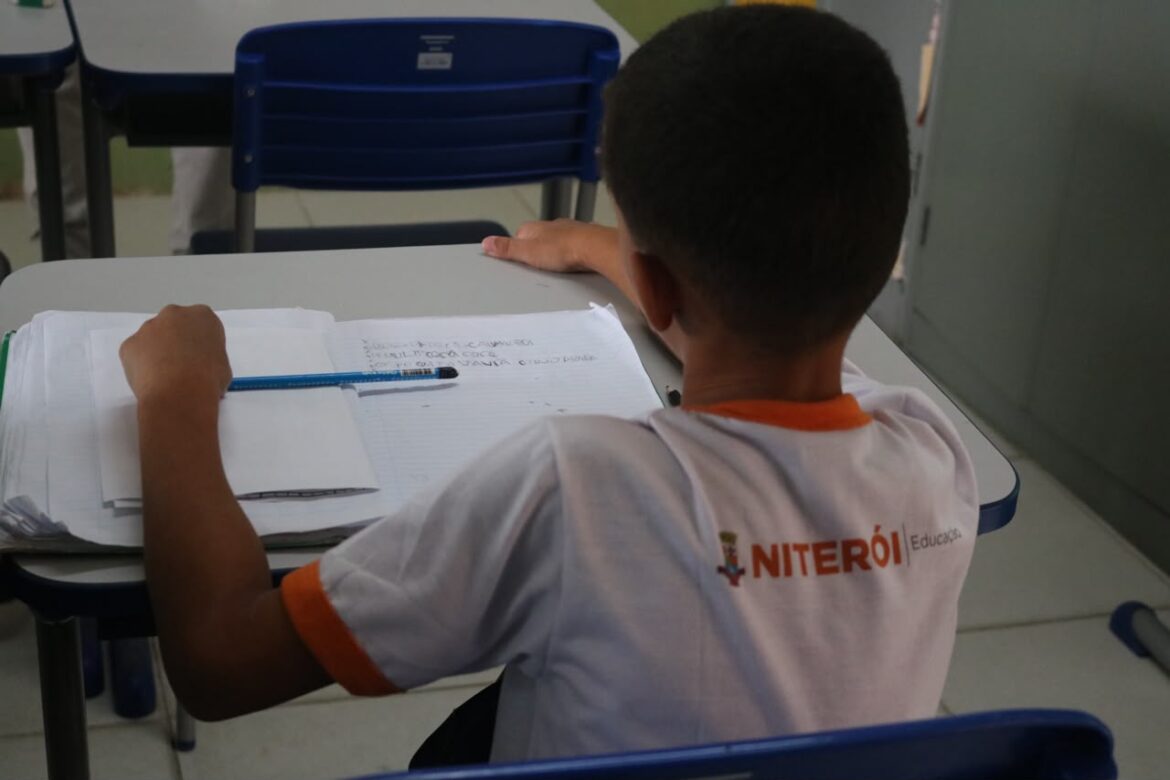 niteroi-avanca-no-ideb-e-fica-entre-os-municipios-de-grande-porte-que-mais-cresceram-no-pais niteroi-avanca-no-ideb-e-fica-entre-os-municipios-de-grande-porte-que-mais-cresceram-no-pais