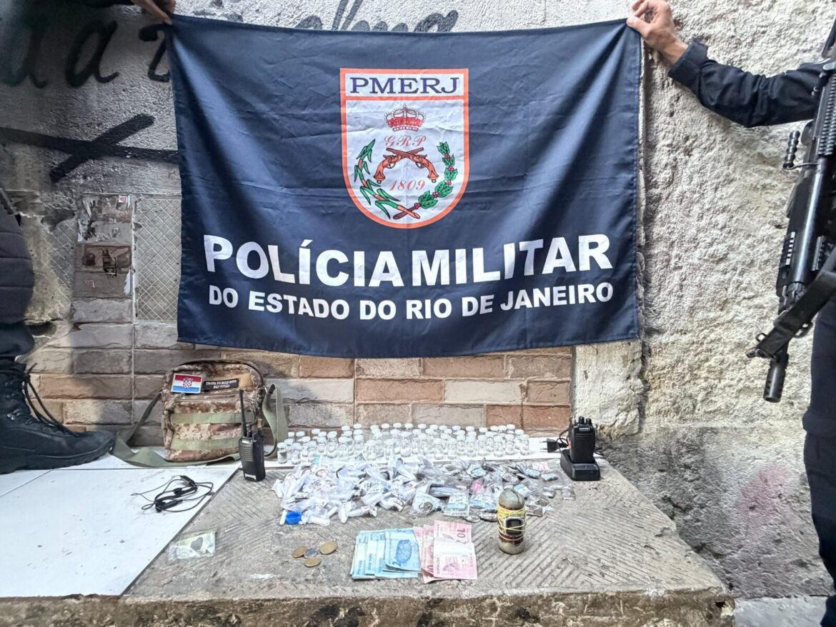 policia-militar-prende-dois-homens-por-associacao-ao-trafico-em-niteroi policia-militar-prende-dois-homens-por-associacao-ao-trafico-em-niteroi