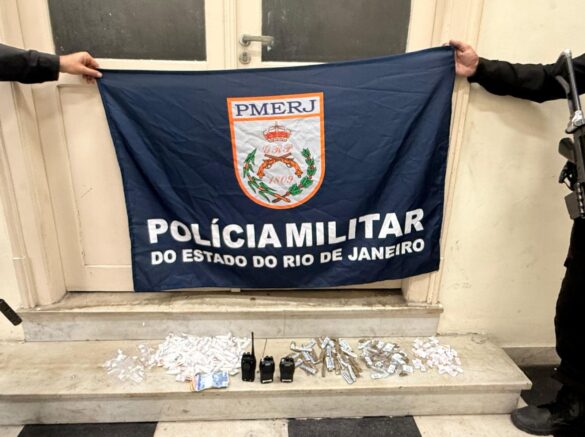 policia-militar-e-policia-civil-prendem-dois-por-trafico-em-niteroi policia-militar-e-policia-civil-prendem-dois-por-trafico-em-niteroi