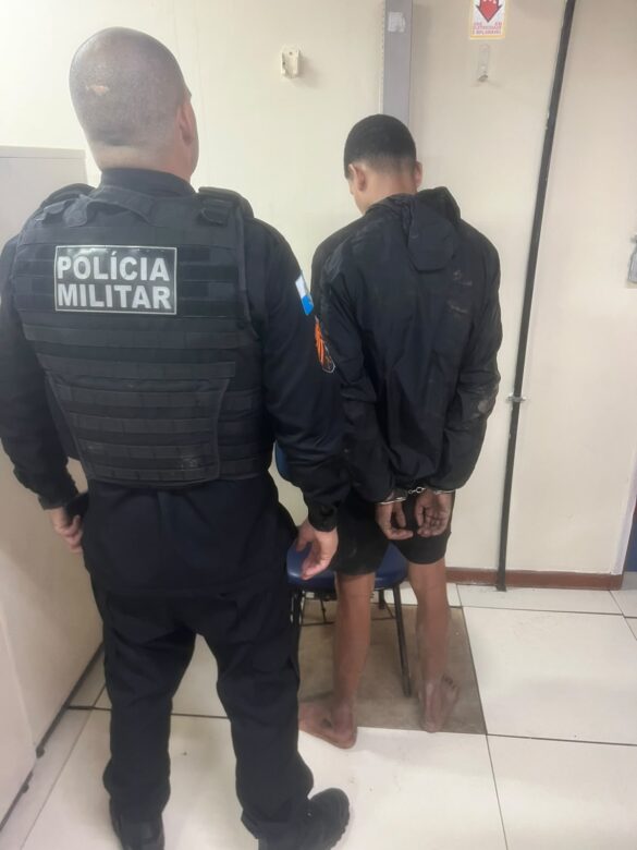 policia-militar-prende-jovem-por-trafico-de-drogas-em-marica policia-militar-prende-jovem-por-trafico-de-drogas-em-marica