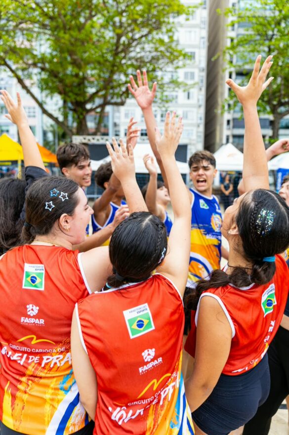 esporte-esquenta-fim-de-semana-chuvoso-na-praia-de-icarai-com-tres-dias-de-competicoes-e-integracao esporte-esquenta-fim-de-semana-chuvoso-na-praia-de-icarai-com-tres-dias-de-competicoes-e-integracao