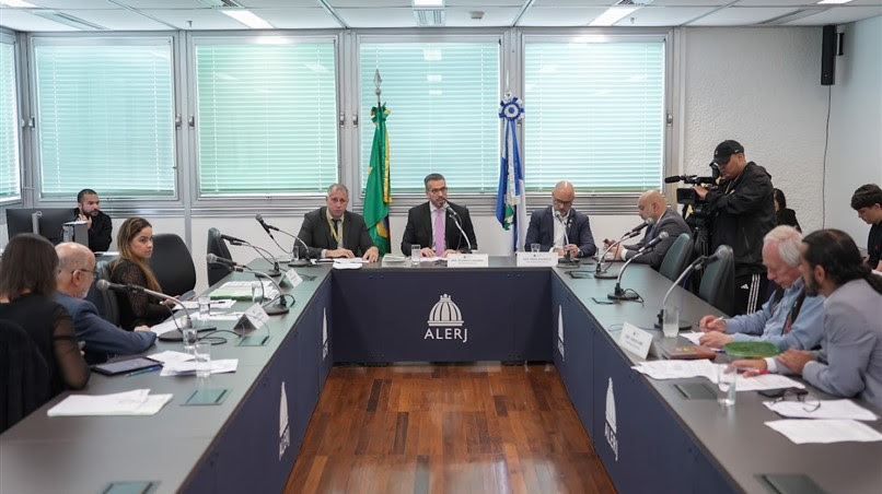 aplicativos-de-transporte-poderao-ter-que-verificar-antecedentes-criminais-de-motoristas aplicativos-de-transporte-poderao-ter-que-verificar-antecedentes-criminais-de-motoristas