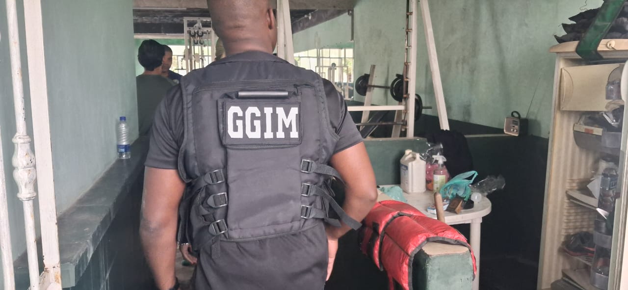 35879 operacao pharmakon interdita academia clandestina na ilha da conceicao que funcionava com personal trainer sem registro profissional