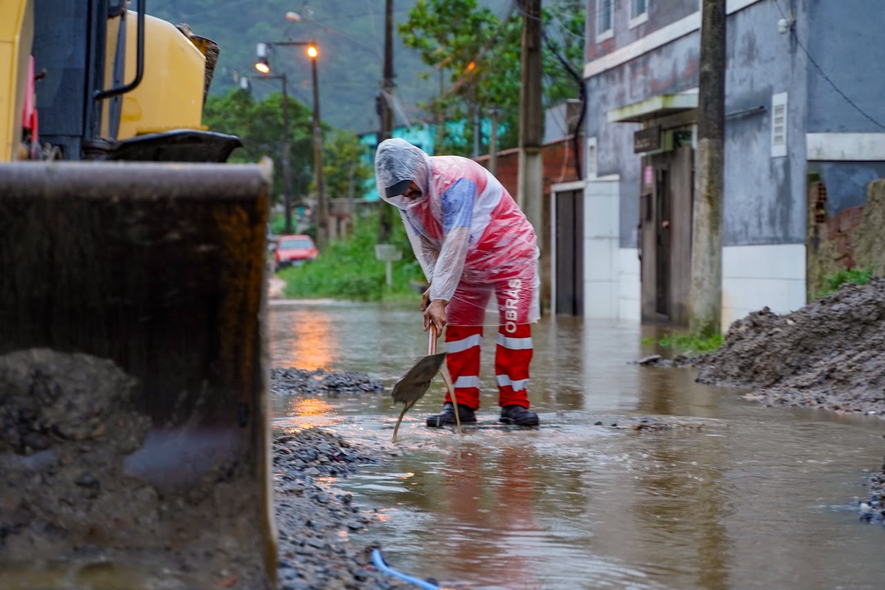Maricá mobiliza equipes para conter impactos das chuvas em Itaipuaçu e limita novas frentes de obras 280 35965 marica mobiliza equipes para conter impactos das chuvas em itaipuacu e limita novas frentes de obras