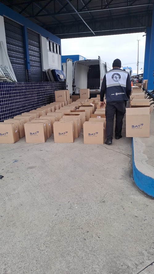operacao-foco-apreende-em-itatiaia-carga-irregular-de-cigarros operacao-foco-apreende-em-itatiaia-carga-irregular-de-cigarros